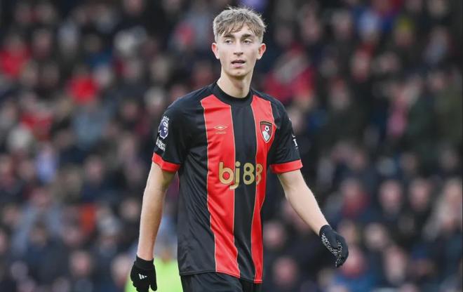 爱游戏体育-西亚卡姆新星锐不可当表现突出，拜仁前途光明！