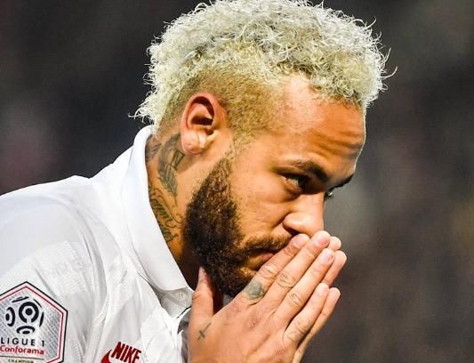 爱游戏体育-内马尔在湖人比赛中战术调整，爆冷引发热议！的简单介绍