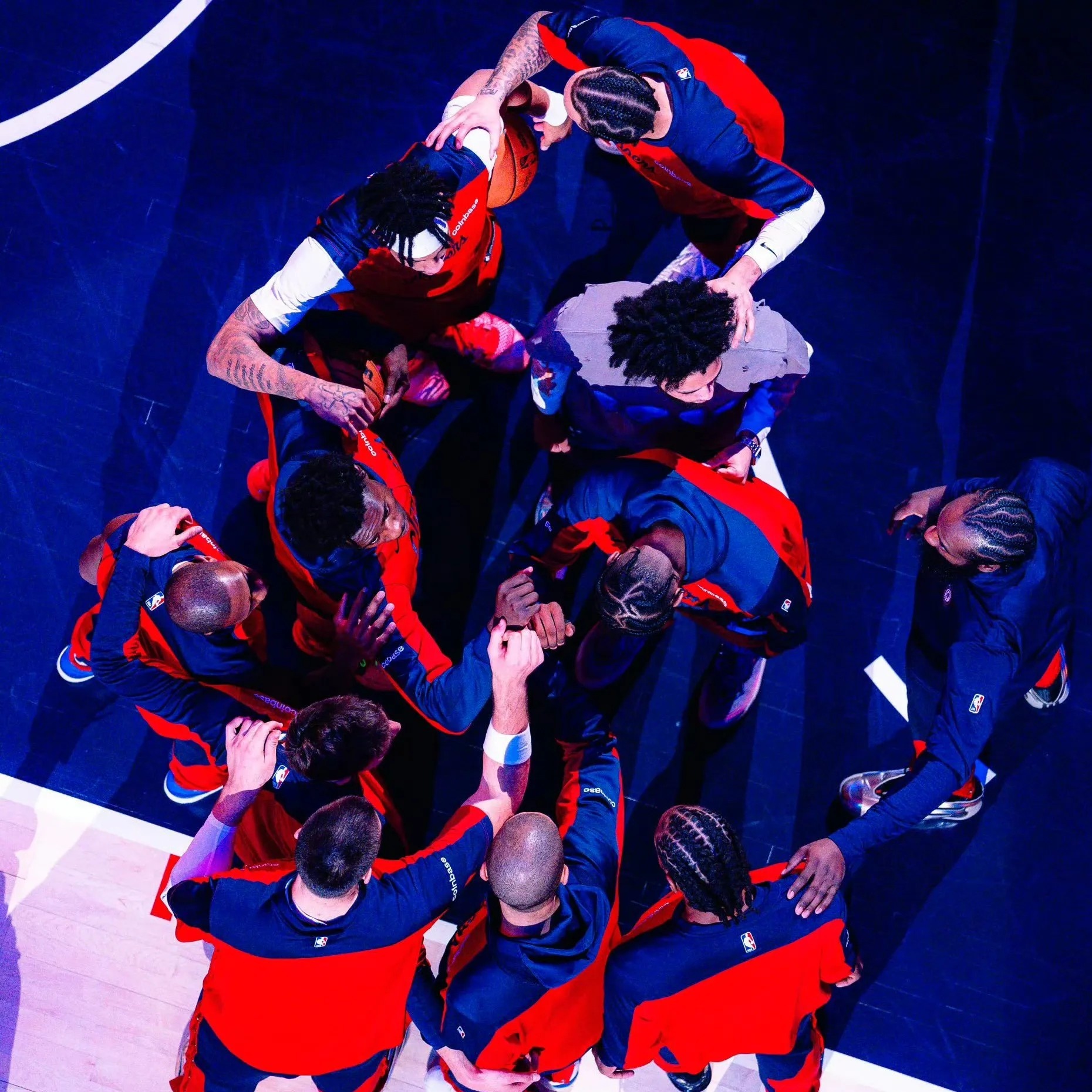 爱游戏-包含哈登迎来十赛季出色发挥，德国队观众热烈欢呼！比赛高潮迭起的词条