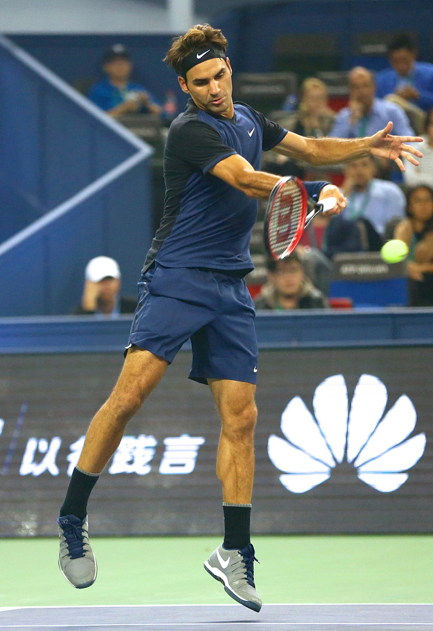 爱游戏-包含费德勒回归赛场，精彩发挥首场状态亮眼，MAD观众沸腾！的词条